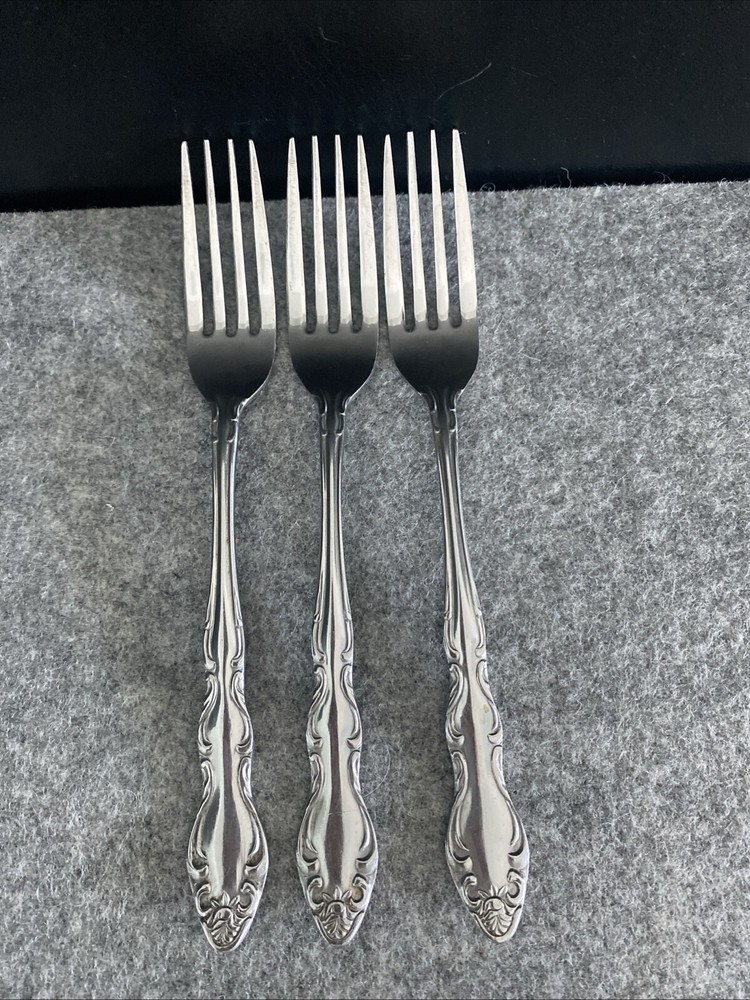 3 TOWLE/SUPREME CUTLERY STAINLESS FLATWARE, "PIERRE" PATTERN DINNER FORKS