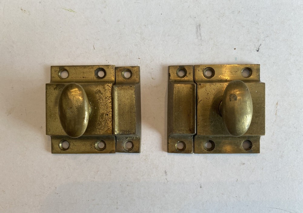 YALE Cupboard/ Cabinet Door Latches- Solid Brass w/ Keepers