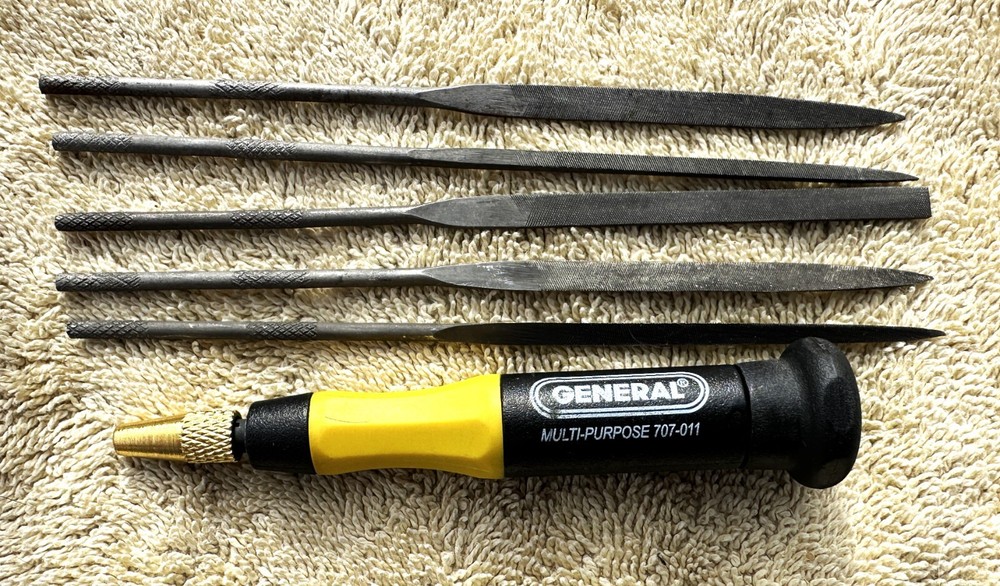 7 PC GENERAL MULTI PURPOSE FILE & HANDLE SET 707-011 W BELT LOOP CASE