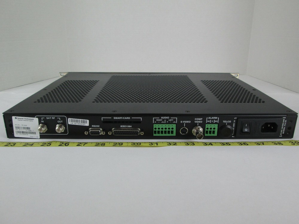 New GI General Instrument Magnitude SR-3200 Commercial Receiver Decoder w Manual