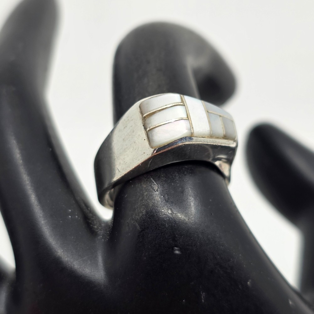 Native American Navajo Sterling Silver Shell UNIQUE Ring 8