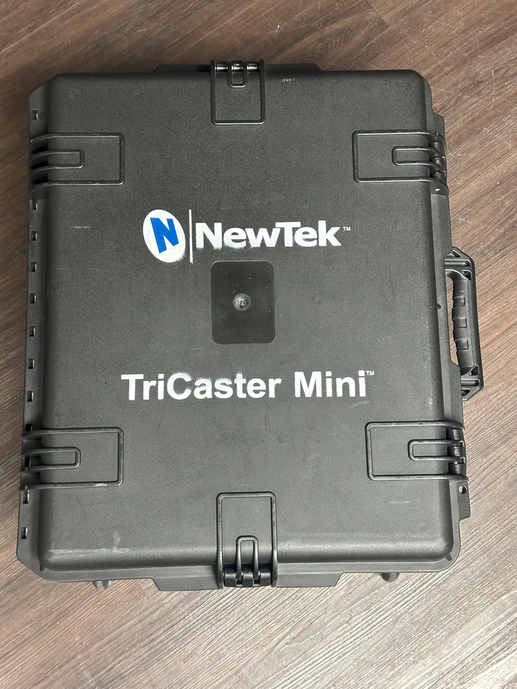 NewTek TriCaster Mini X HDMI Bundle with TriCaster Mini Control Surface