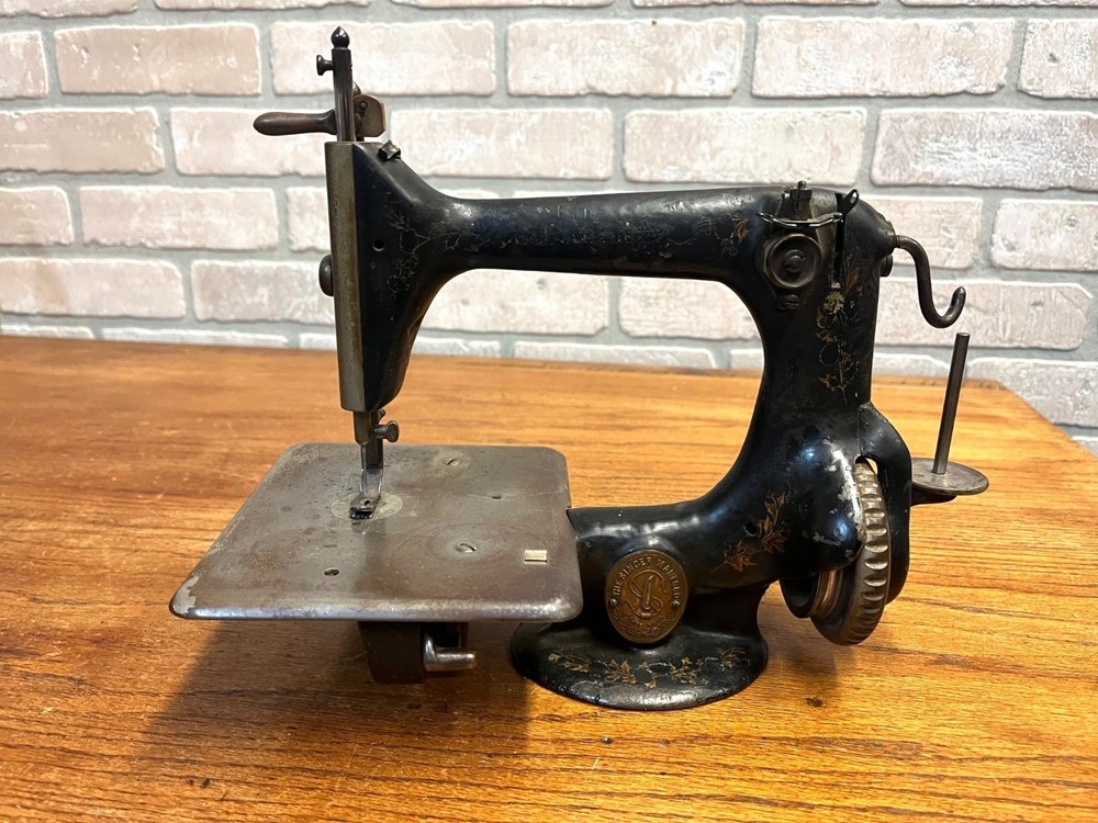 Vintage Singer Model 24 Chain Stitch Sewing Machine