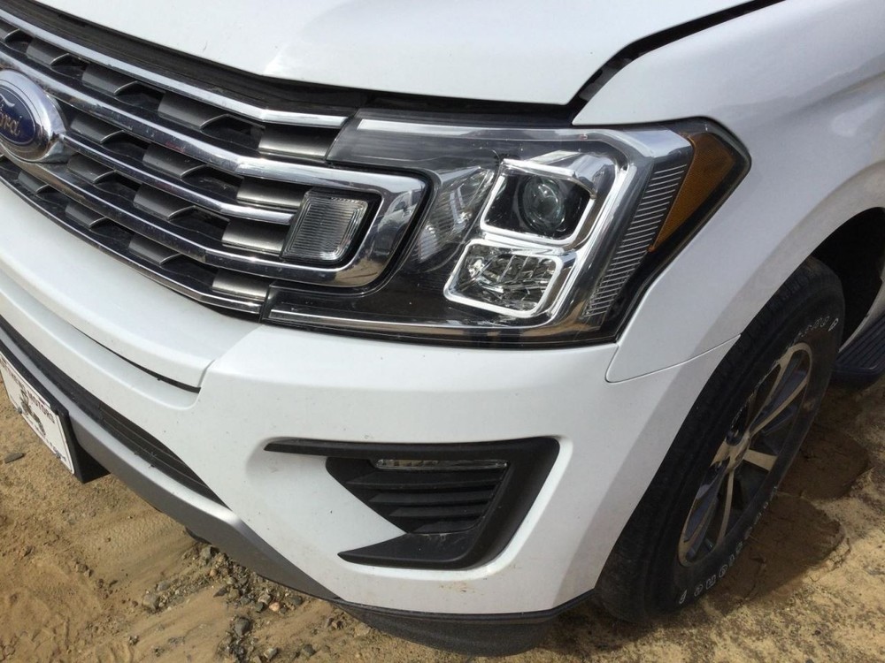 Fuse Box Engine Fits 18-21 NAVIGATOR 4974387