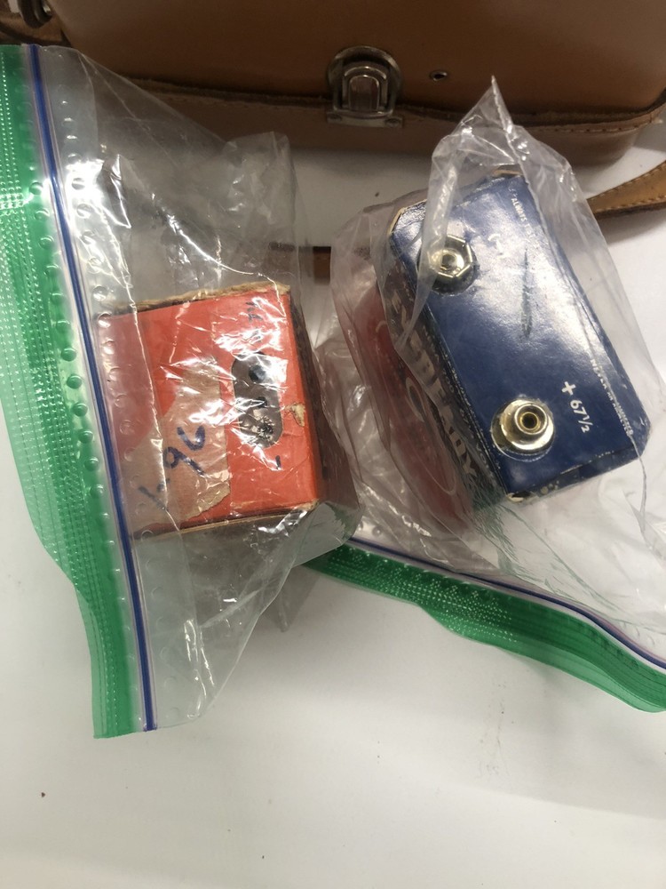 Radio Revere 400 Untested￼