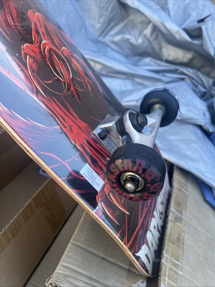 Darkstar Animal Complete Pro Skateboard 31” Wolf 🐺 🛹 Red