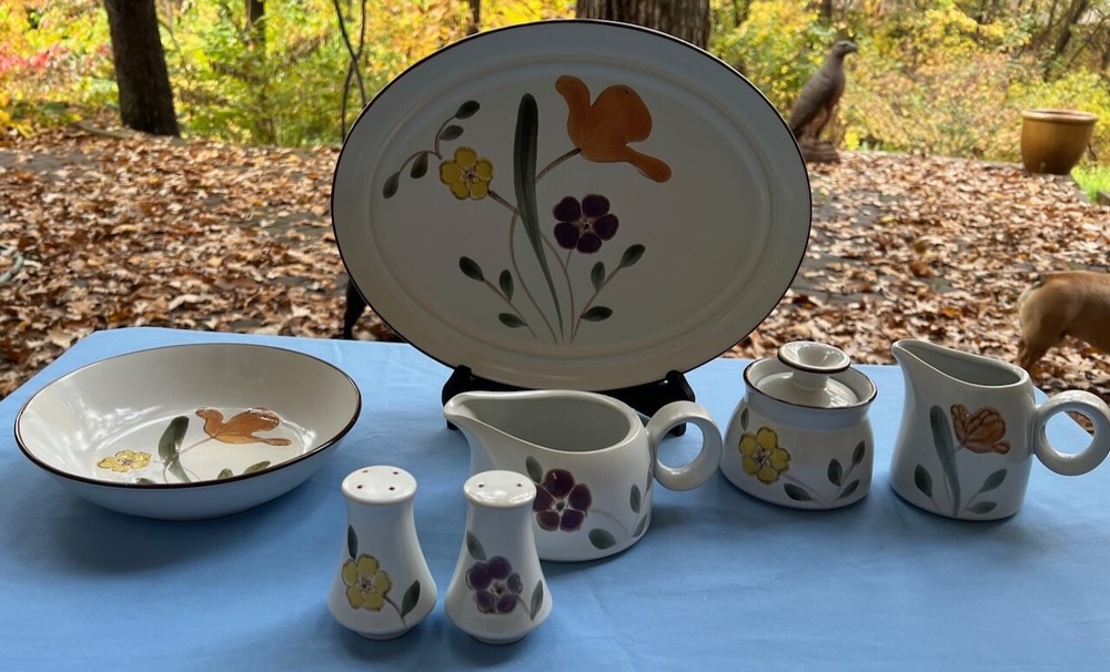 Noritake Stoneware Hello Spring Oval Serving Platter Mint!