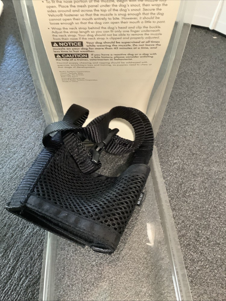 Guardian Muzzle by Petsafe Adjustable Mesh Muzzle - Size Medium.