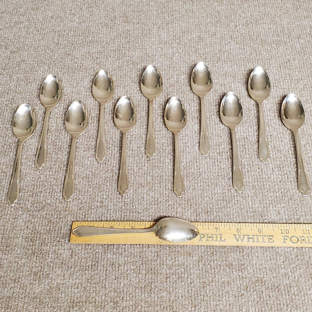 Cunningham Silver Plate Laurel 1934 Silverplate 65 pcs Flatware Silverware