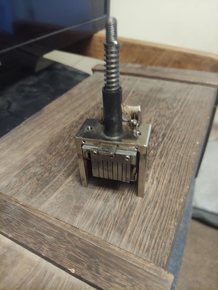 GRAPHIC WIZARD GW-6000 6 NUMBER REVERSE NUMBERING HEAD