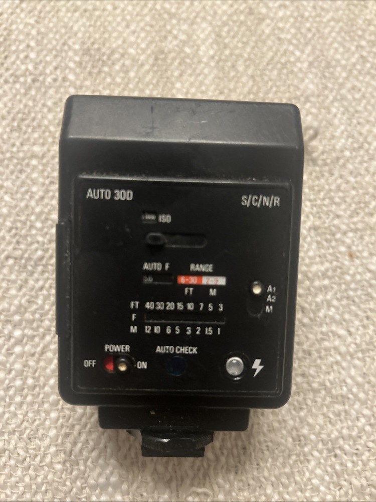 VIVITAR 2600-D Flash For Camera
