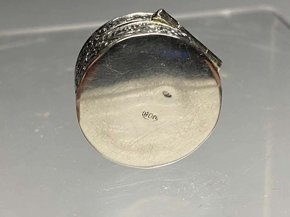 800 Silver Italian Scenic Silver Pill Box