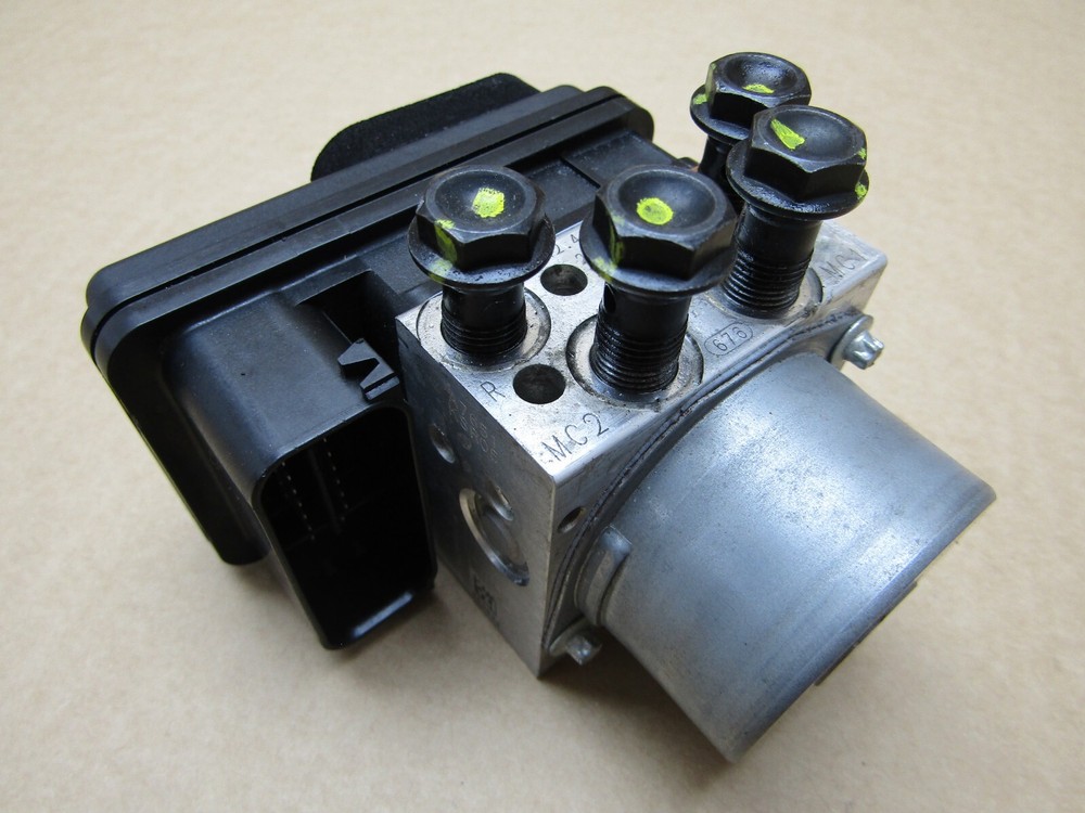 Ducati Monster+ 950 2022 ABS pump control module (14160)