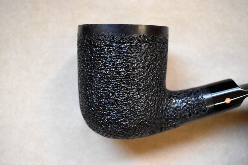 Moretti Pipe Huge Super Magnum Black Rusticated Freehand