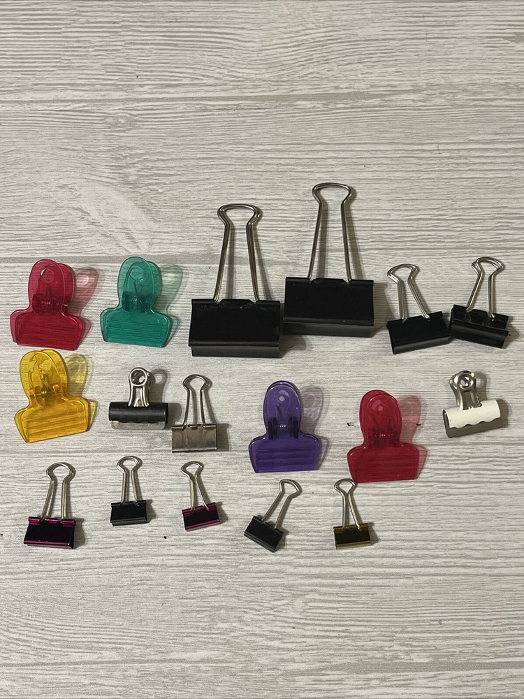 Lot Of 17 Bag Clips Assorted Sizes