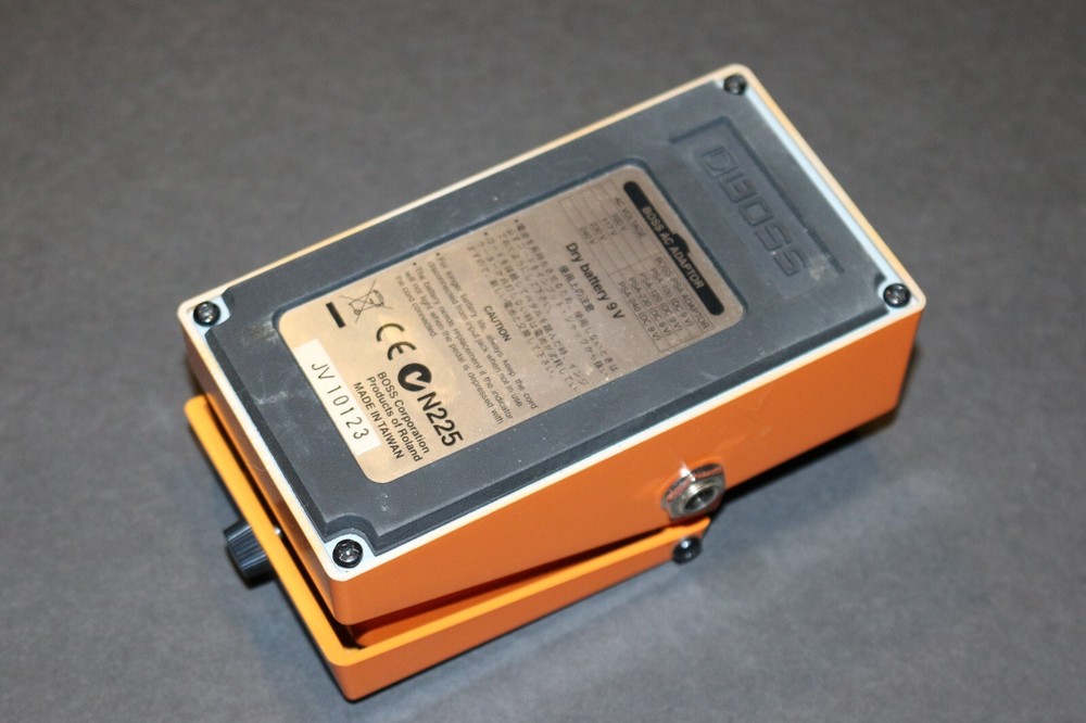 Boss Distortion DS-1 guitar effects pedal SUPERB WORKING CONDITION