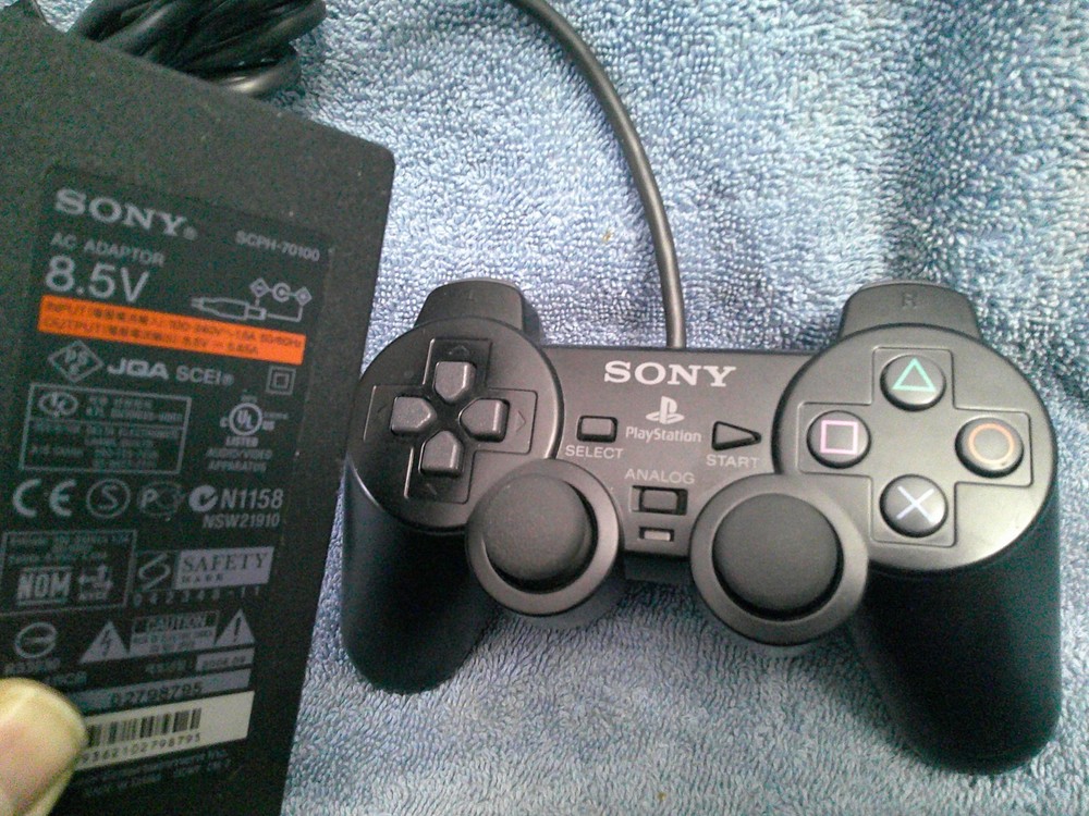 SONY Playstation 2 w/ accessories