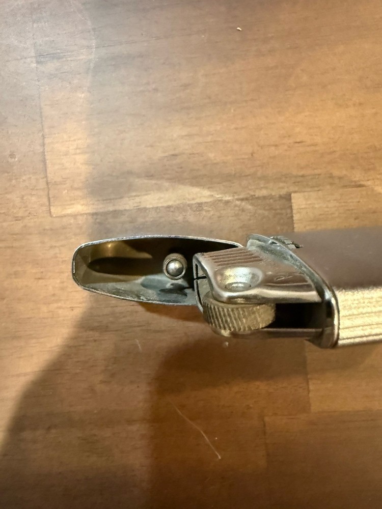 Vintage RONSON Cigarette Lighter Brushed Silver Engraved Starburst Varaflame