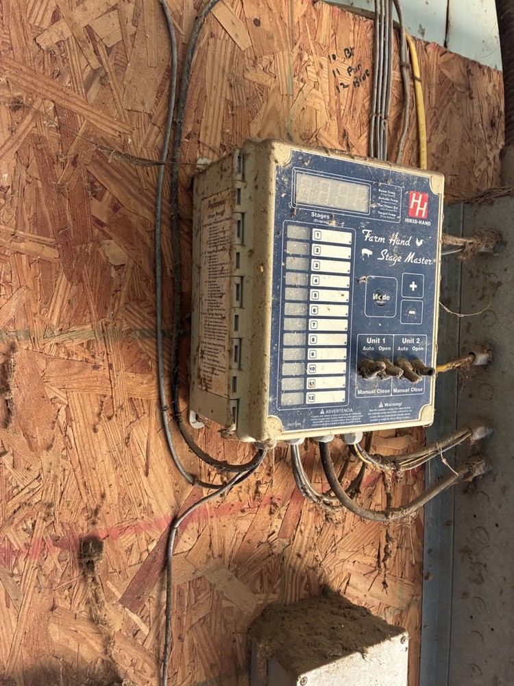 Hired-Hand Farm Hand Stage Master Poultry House Ventilation Controller