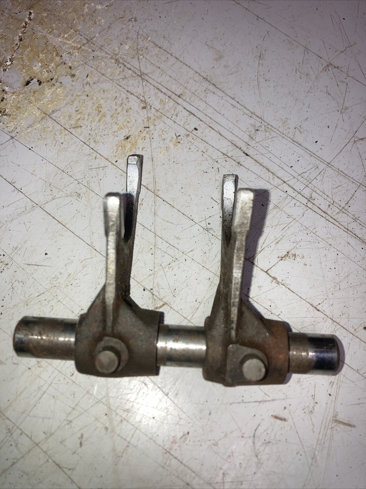 KAWASAKI Z200 Single GEAR SELECTOR FORKS