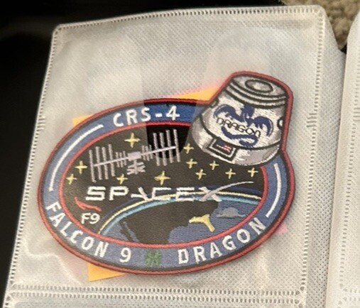 Official SpaceX Mission Patch CRS-4