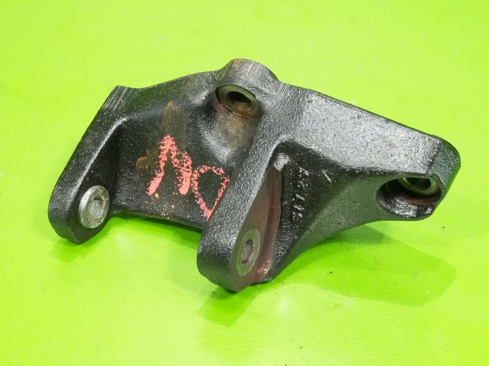 94-01 Integra OEM B18 engine motor lower bottom alternator mount bracket