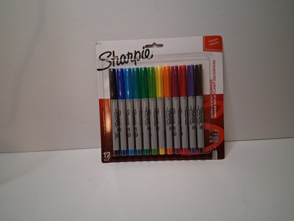 Sharpie Ultra Fine Tip Permanent Markers, 12 Count