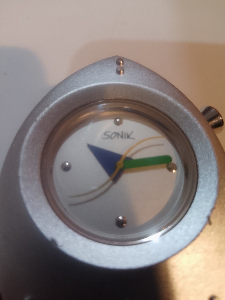 Vintage Sonik Mini Table Clock Made In Japan Working Condition Needs Third Leg