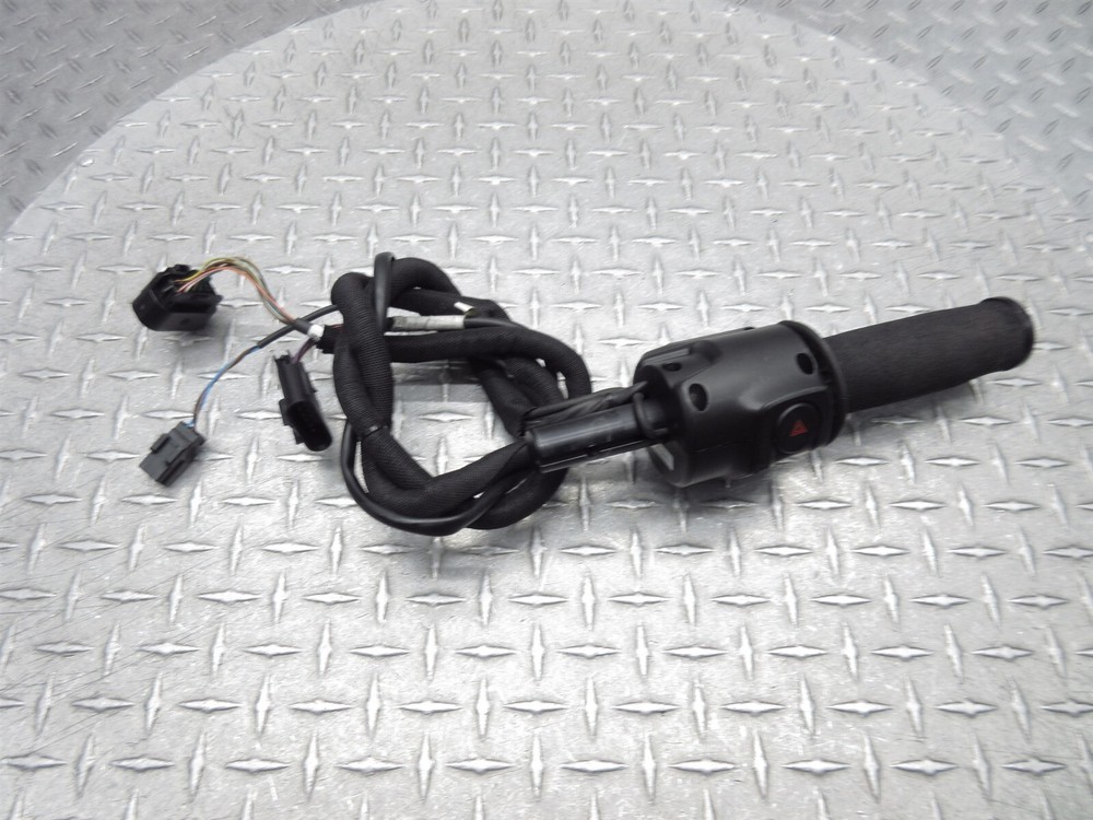 2021 21-22 Can-Am Spyder RT Right Switch Throttle Control Handle Grip READ NOTES