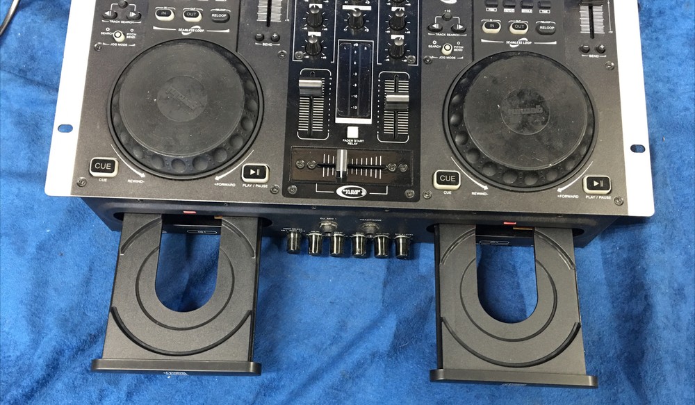 Gemini CDM-3700G Dual CD Karaoke Mixing Console W/ Case