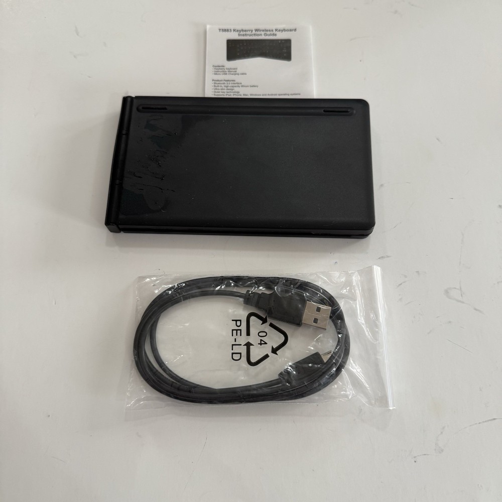 Mayberry Foldable Wireless Keyboard New In Box E49