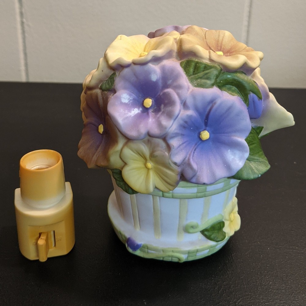 Vintage Bisque Pansy Basket Nightlight