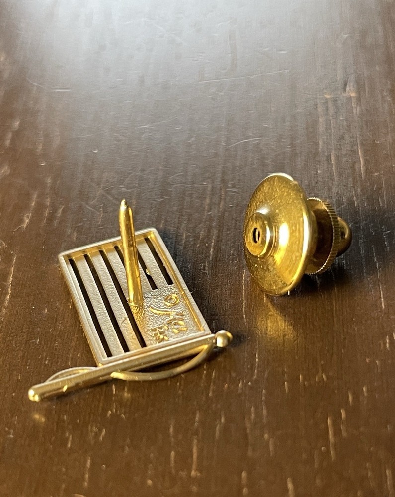 14K Solid Gold American Flag Lapel Pin!