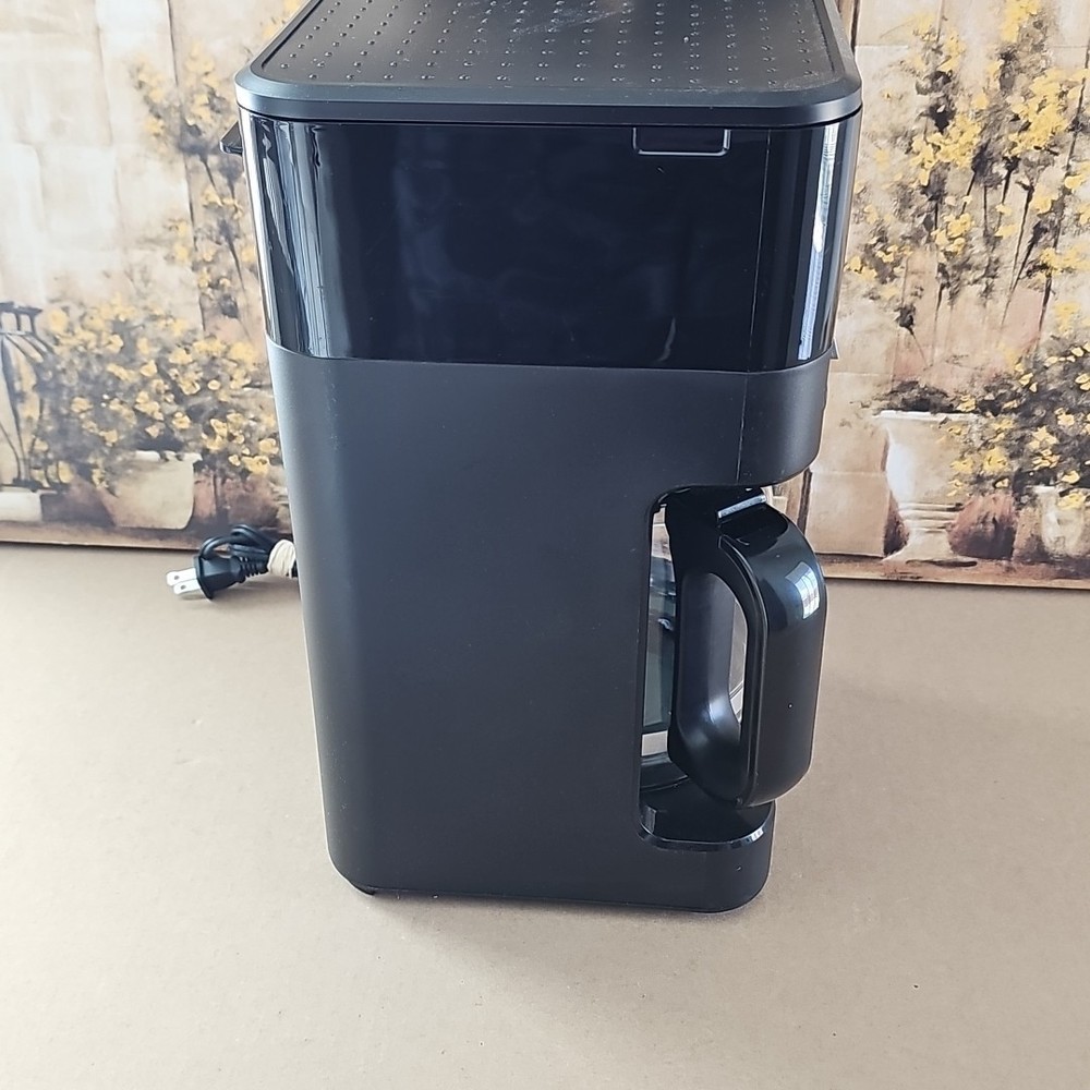 Braun (KF 7000) Black Brew Sense Automatic 12 Cup Drip Coffee Maker Bundle