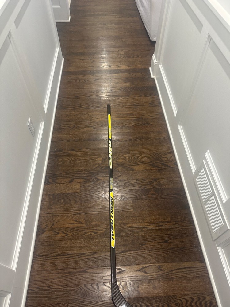 BRAND NEW Montreal Nitro Lite Flex 70 Lefty Stick