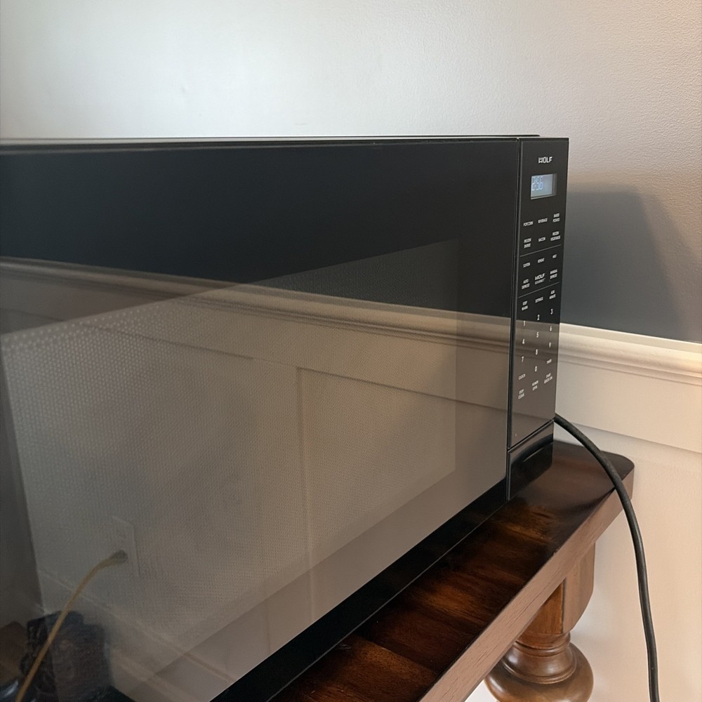 WOLF Countertop or Mount 24” Microwave MS24 - Great Condition - Fully Tested