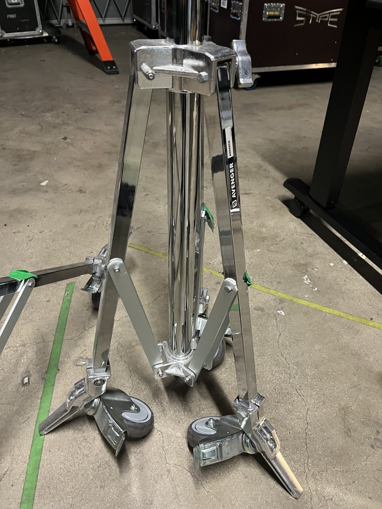 Combo Steel Stand - Avenger A5042CS Roller 42 Low Base