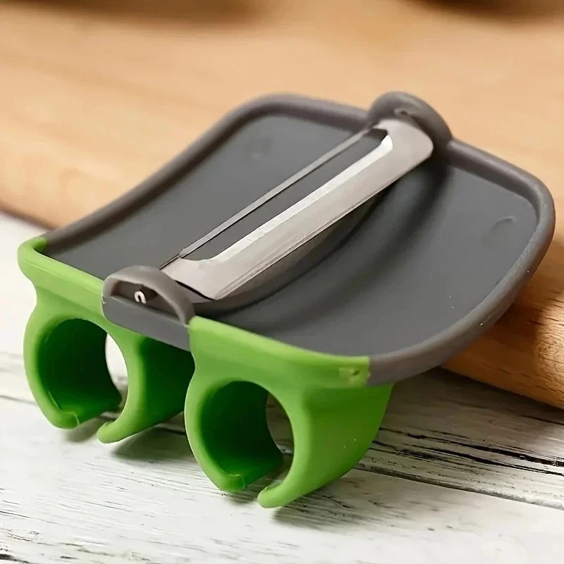 Vegetable Peeler Black Green Sharp Blade Non-Slip Grip Kitchen Tool