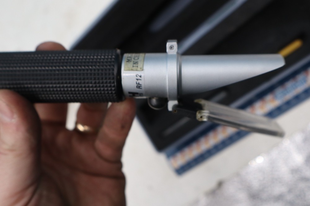 EXTECH PORTABLE REFRACTOMETER RF12 FOR Brix Measurement EUC