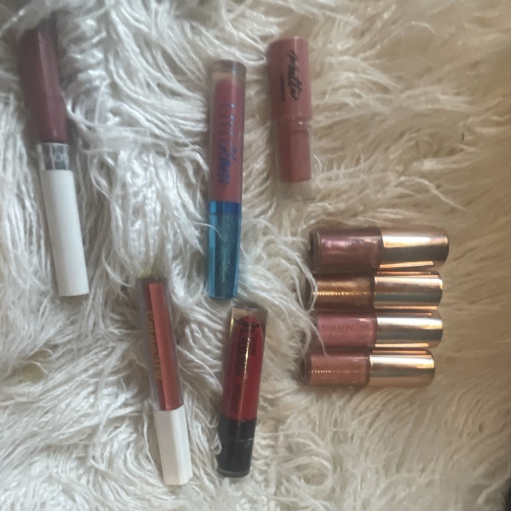 Assorted Full Size Makeup Lipsticks & Lip Glosses Mixed Lot Assorted Colors