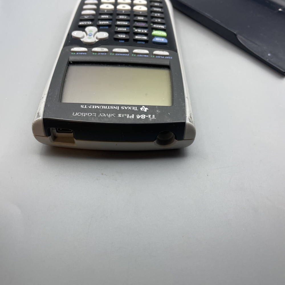 TI-84 Plus Silver Edition Graphing Calculator. Tested & Works
