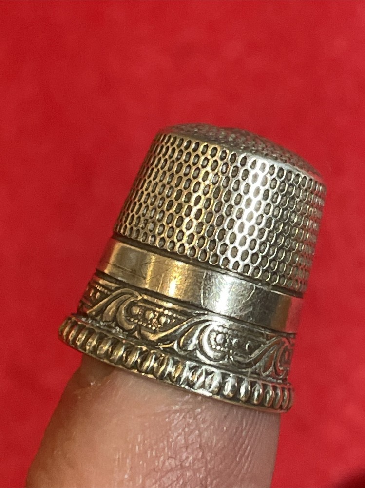 Nice Simons Bros. Sterling Thimble #9
