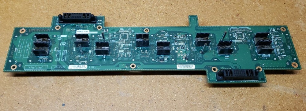 EMC 303-126-010A KTL-STL3 15 DISK STORAGE ARRAY SYSTEM I/O BACKPLANE BOARD