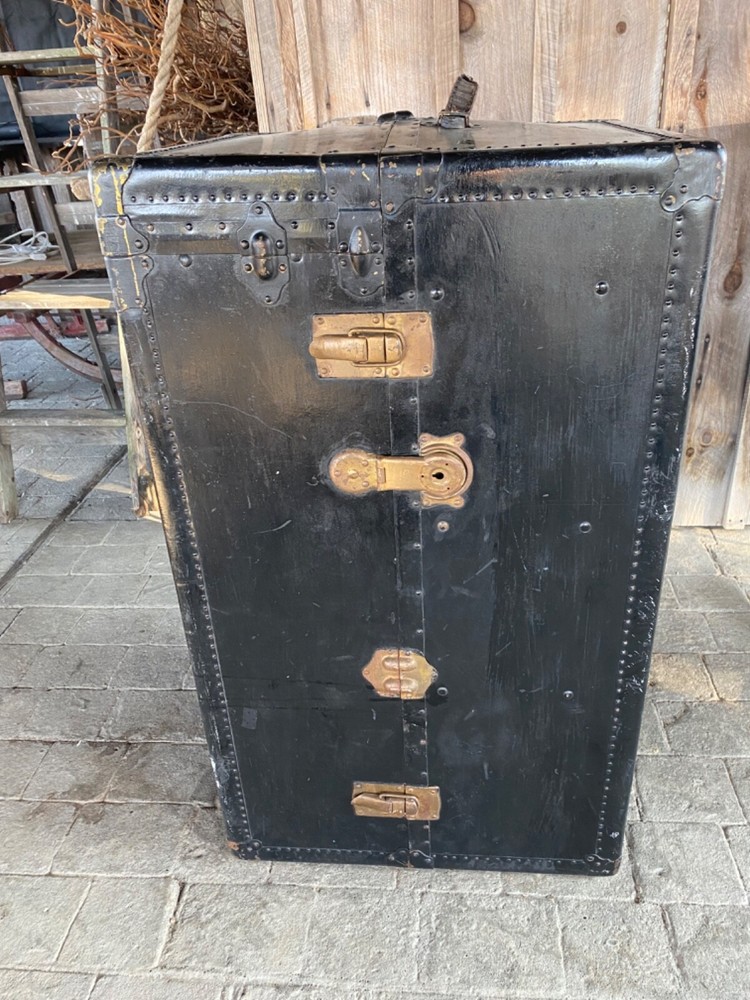 early 1900's steamer trunk