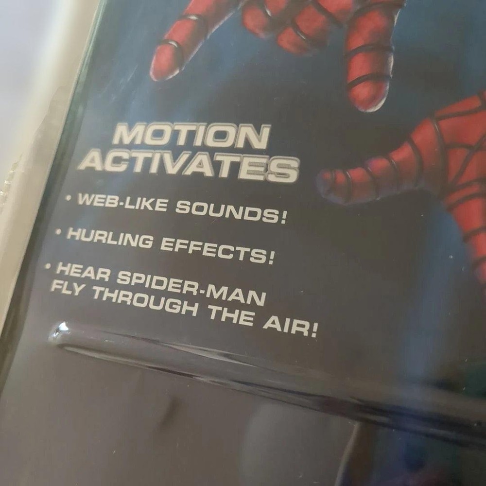 2002 MARVEL Spider-Man Movie Motion Activated Electronic Glove