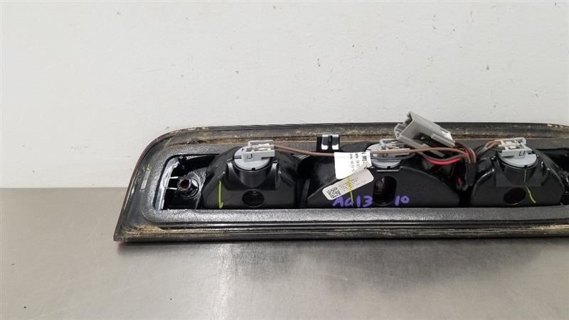 16 CHEVY SILVERADO 1500 HIGH MOUNTED STOP LIGHT