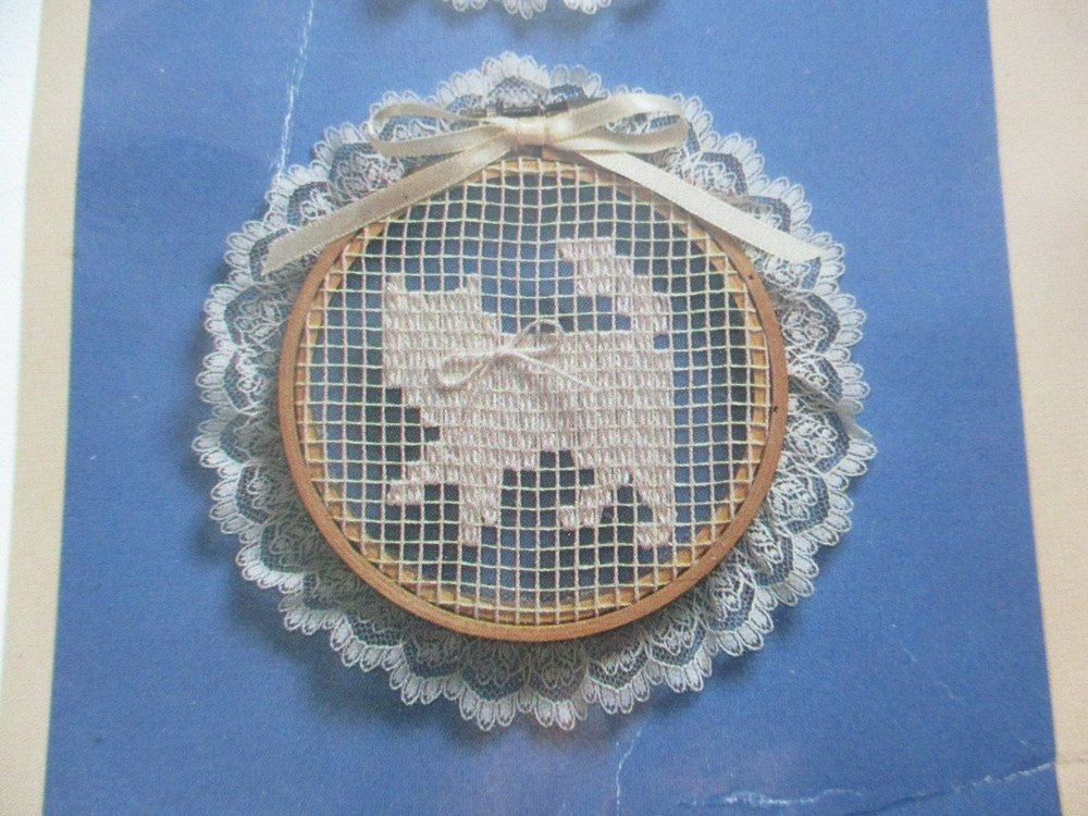 Creative Circle kit 1340 Pretty Kitties Needlecraft Kit Missing Pieces
