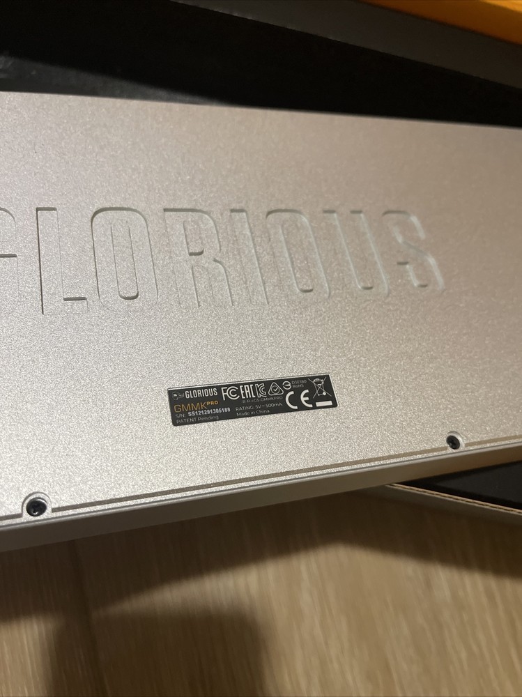 Glorious GMMK Pro Barebone White Ice - US (ANSI) See Description