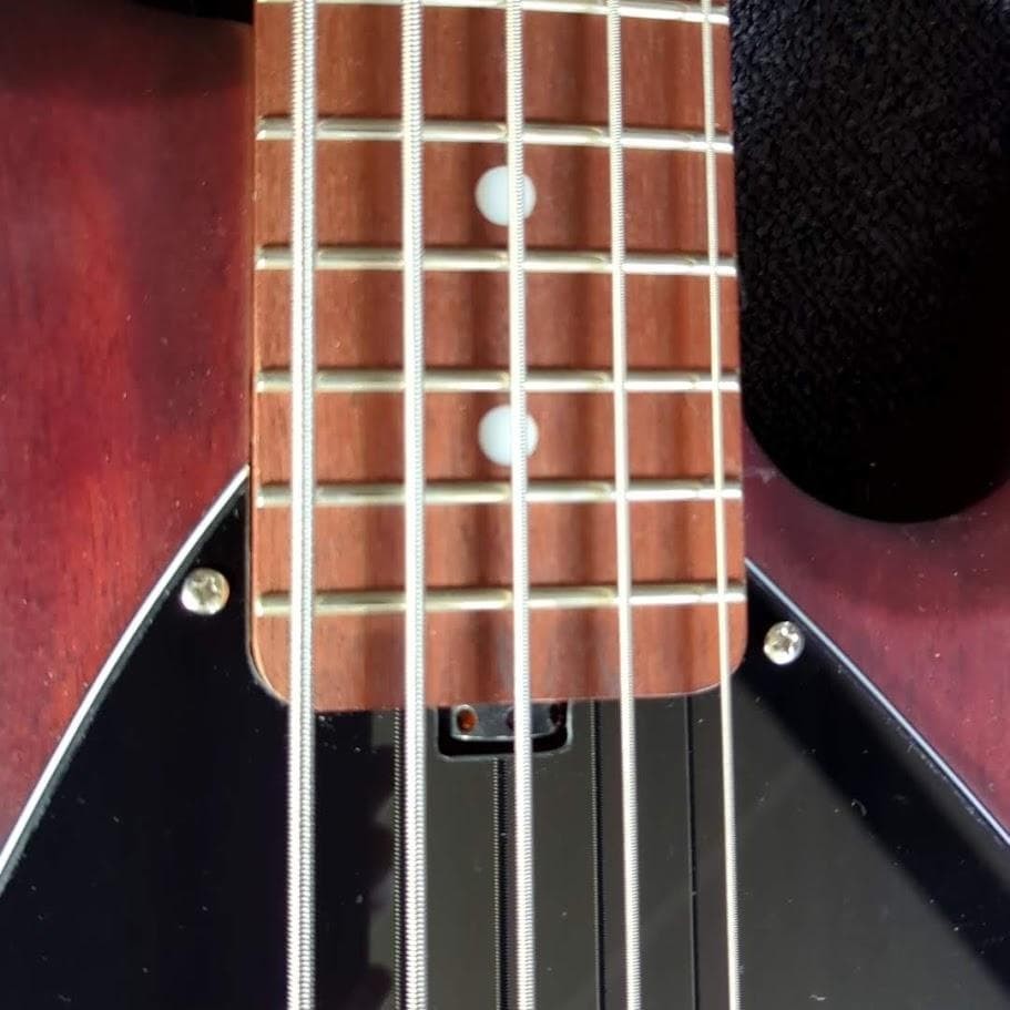 Negotiation Ok 5 String Stingray Ray5 Walnut Satin