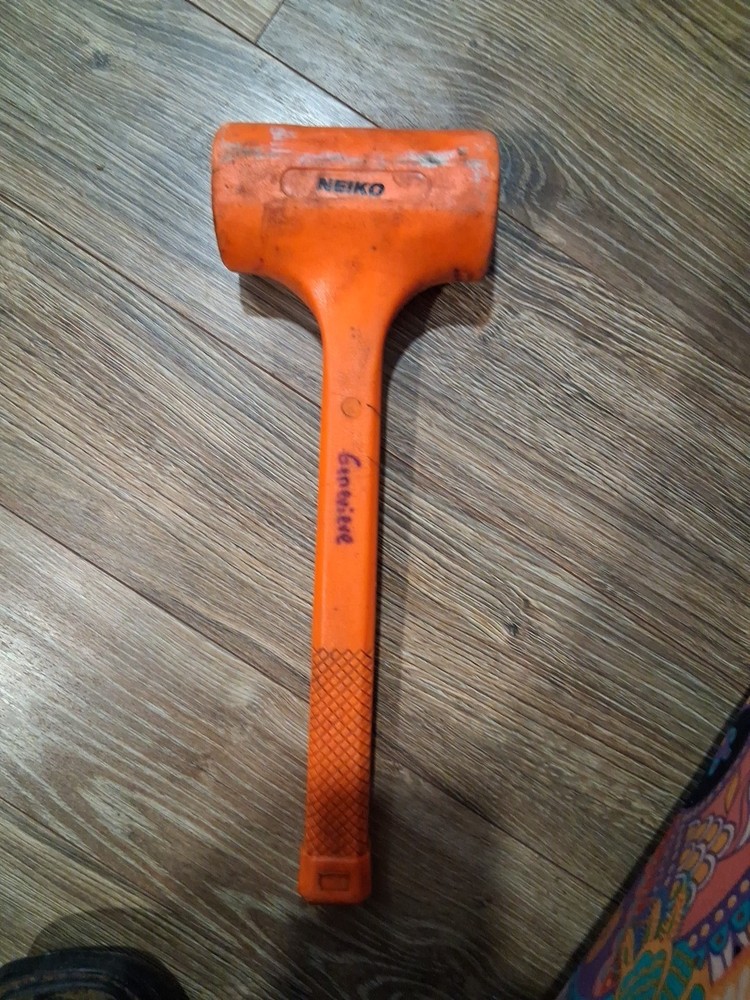 Dead Blow Uni Cast 3lb Neiko